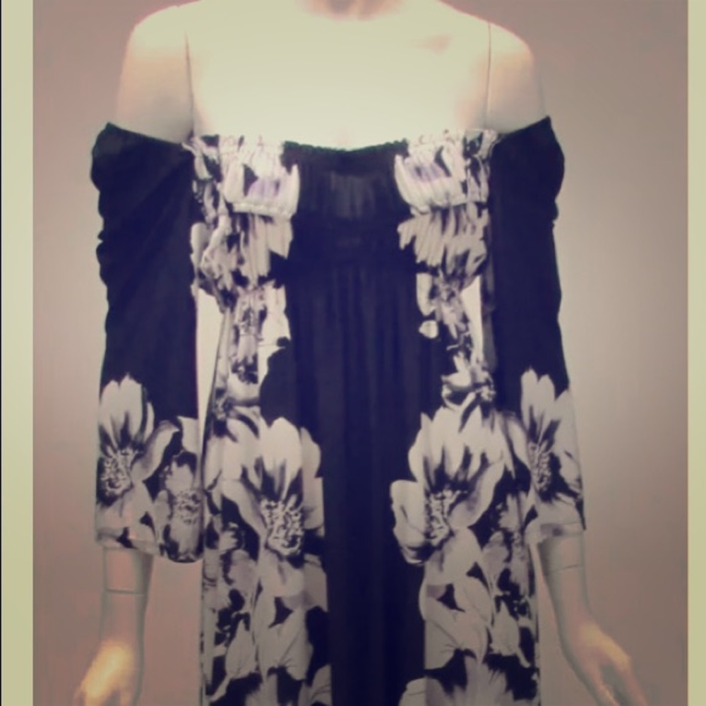 Off shoulder floral dress by Muse